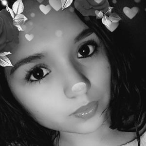 Meet your Posher, Valeria